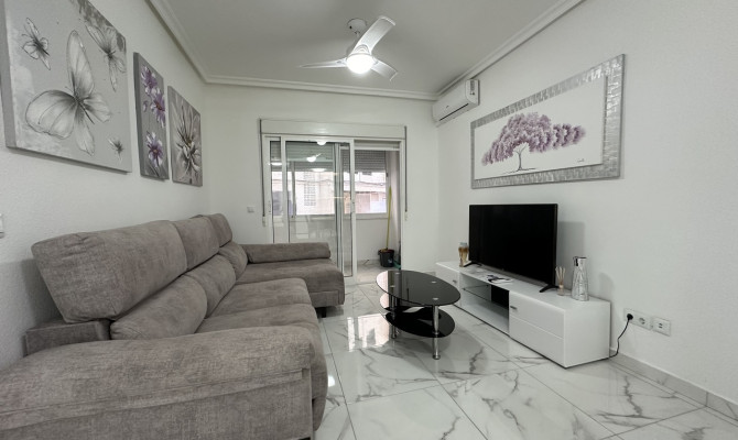 Apartment - Revente - Torrevieja - CMO-35999