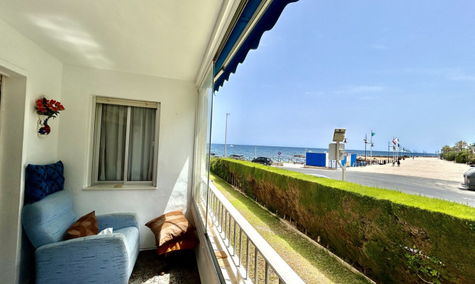 Apartment - Sprzedaż - Punta Prima - AKS-86906
