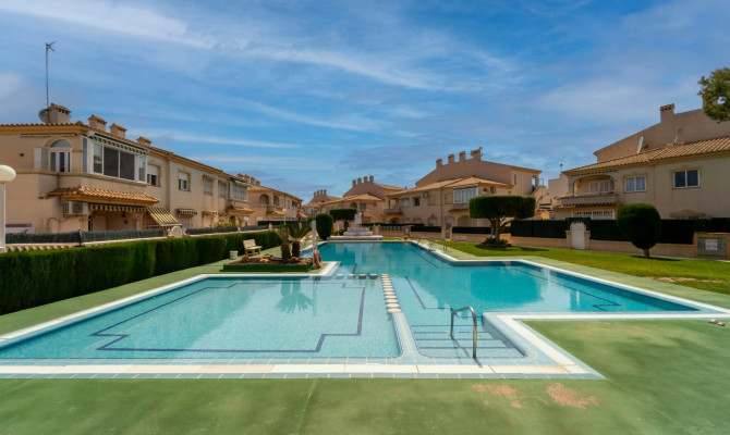 Apartment - Venta - Torrevieja - Aguas Nuevas