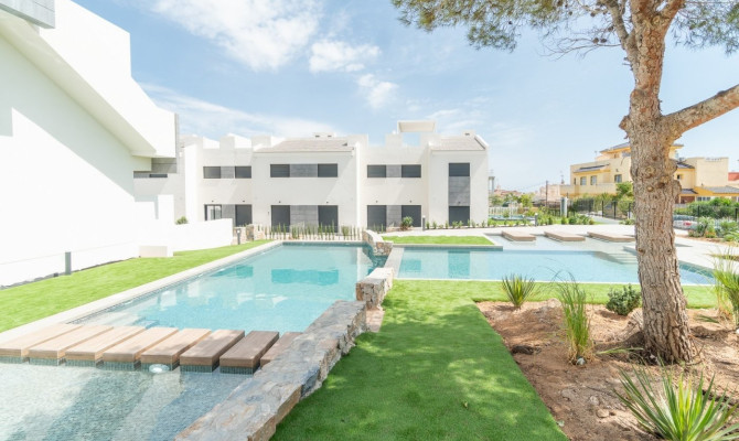 Bungalow - Obra Nueva - Torrevieja - Los Balcones