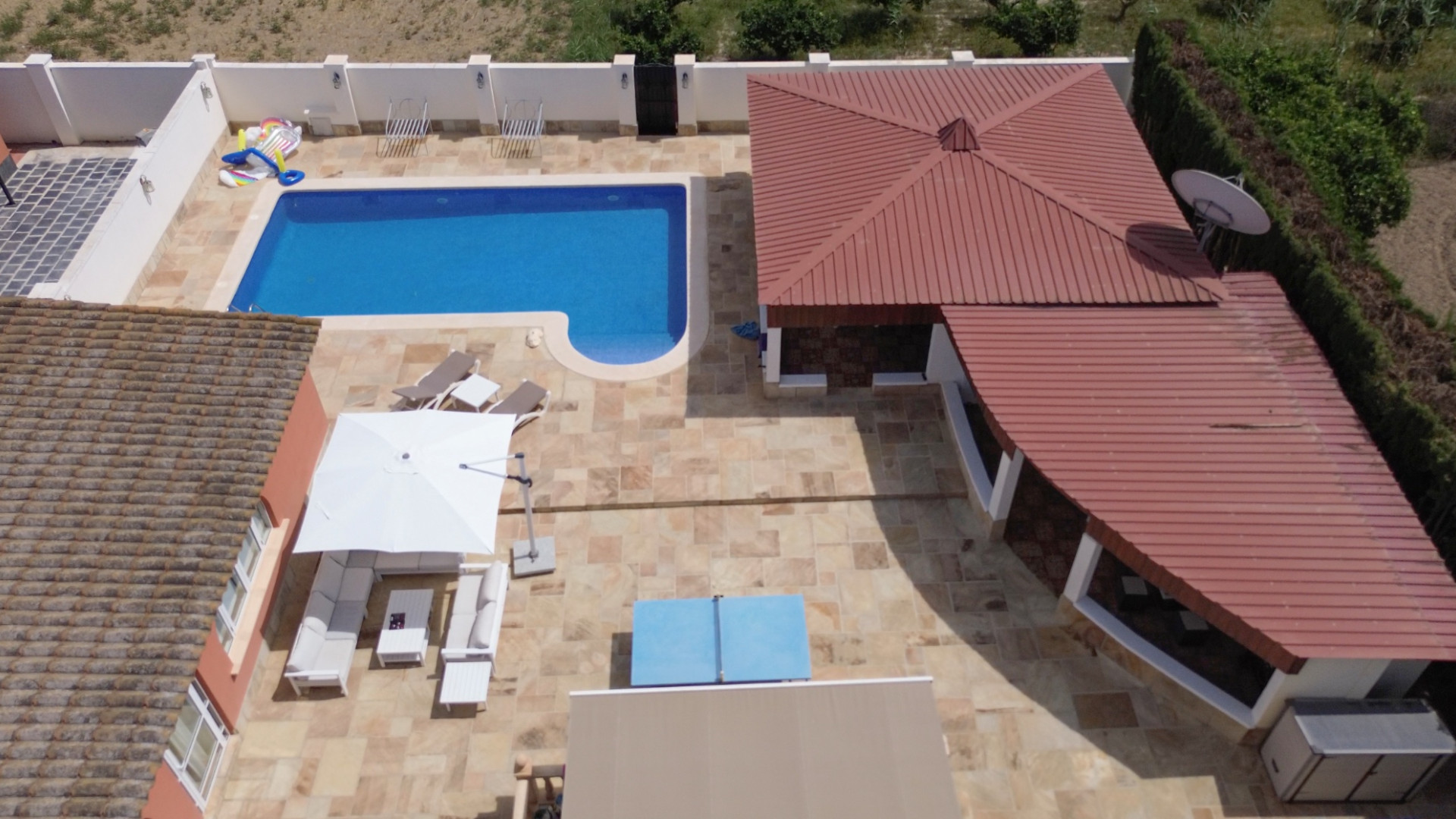 Buy luxury Villa in costa blanca