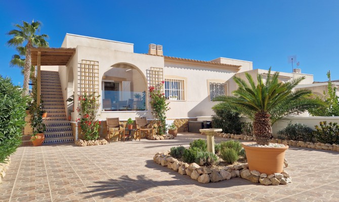 casa adosada - Venta - Ciudad Quesada - DLF059