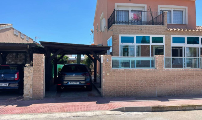 Casa adosada - Venta - Daya Nueva - Daya Nueva