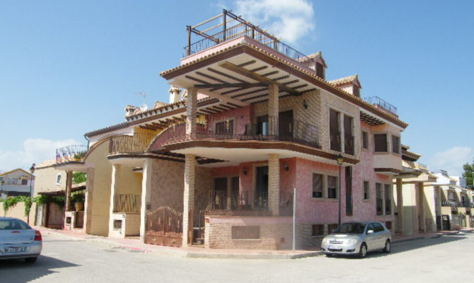 Casa adosada - Venta - Daya Nueva - Daya Nueva