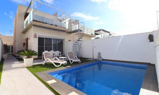 casa adosada - Venta - Daya Vieja - BD-14740