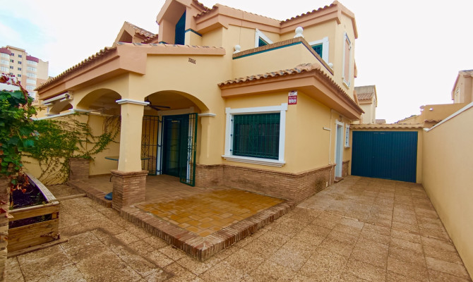 Casa adosada - Venta - Dehesa de Campoamor - Dehesa de campoamor