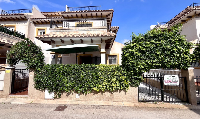 Casa adosada - Venta - La Zenia - La Zenia