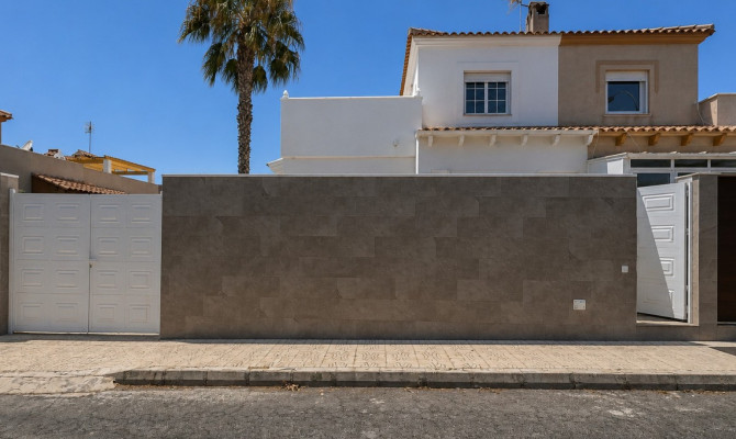 Casa adosada - Venta - Orihuela Costa - Los Altos