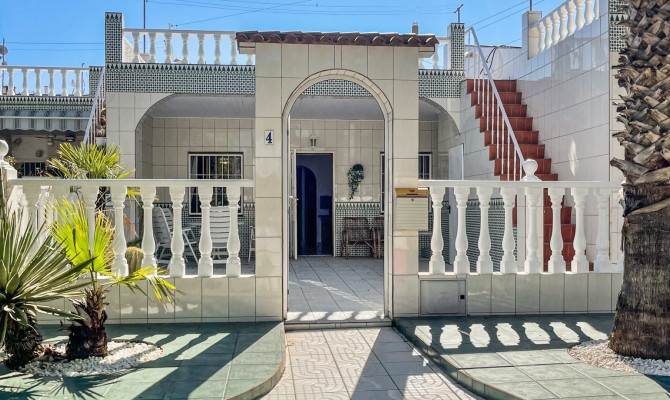 Casa adosada - Venta - Torrevieja - La Siesta - El Salado -  Torreta