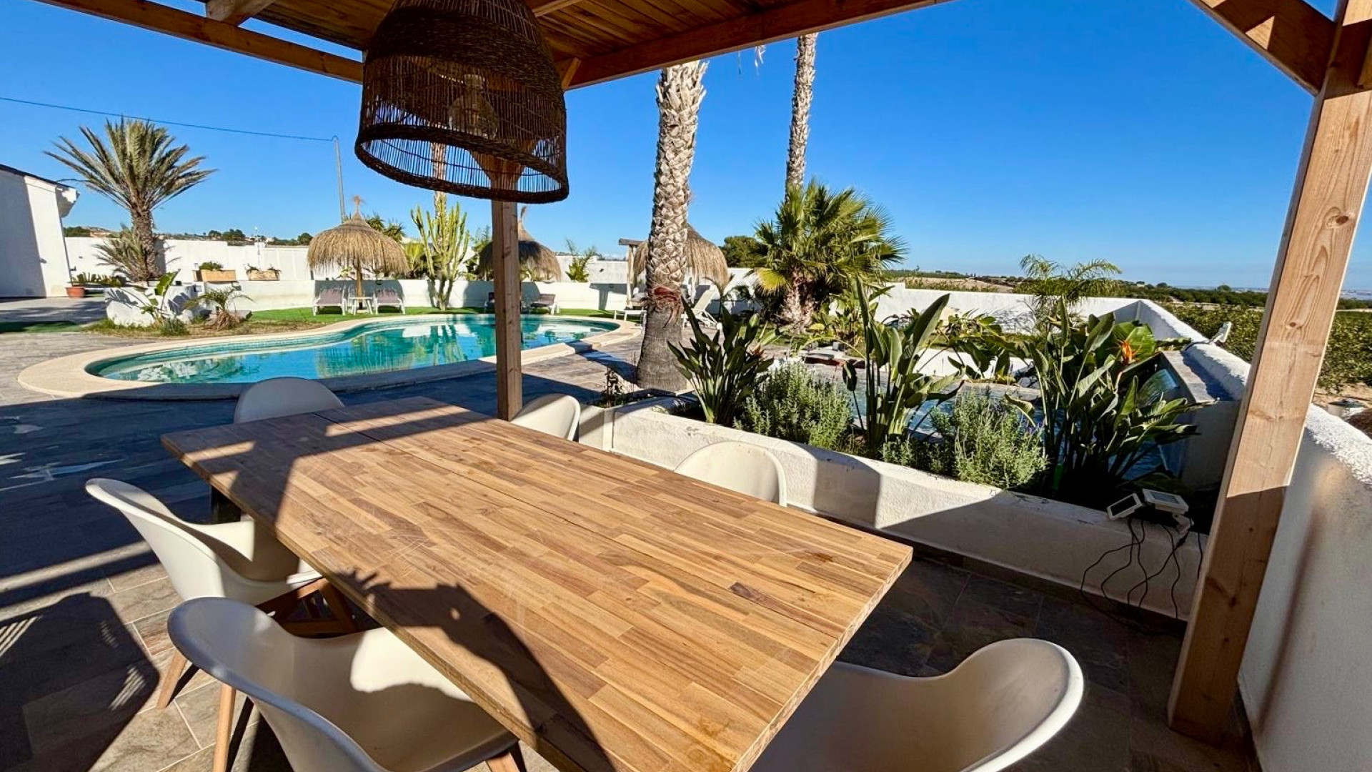 Casa con piscina en venta costa blanca