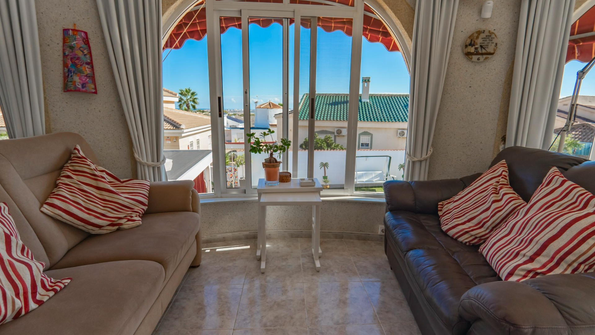 Casa con piscina en venta costa blanca