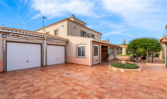 Chalet - Venta - Torrevieja - Torrevieja