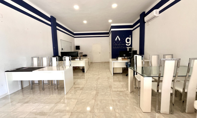 Commercial - Revente - Playa Flamenca - CMO-29174