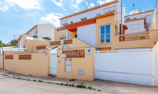 Detached Villa - Resale - Alfas del Pi - QK-44402