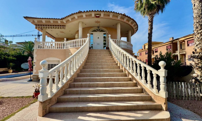 Detached Villa - Resale - Benferri - Benferri