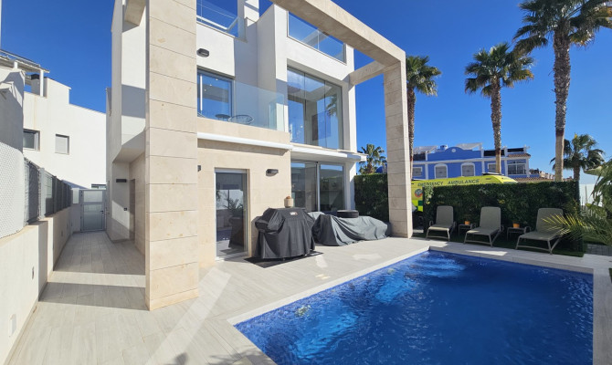 Detached Villa - Resale - Cabo Roig - CMO-30011