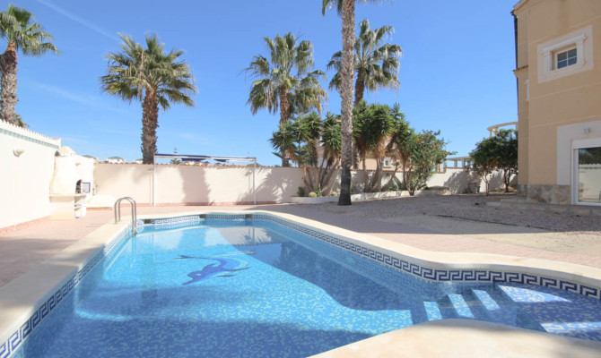 Detached Villa - Resale - La Zenia - La Zenia