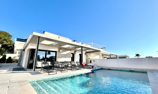 Detached Villa - Resale - Los Balcones, Torrevieja - Los Balcones