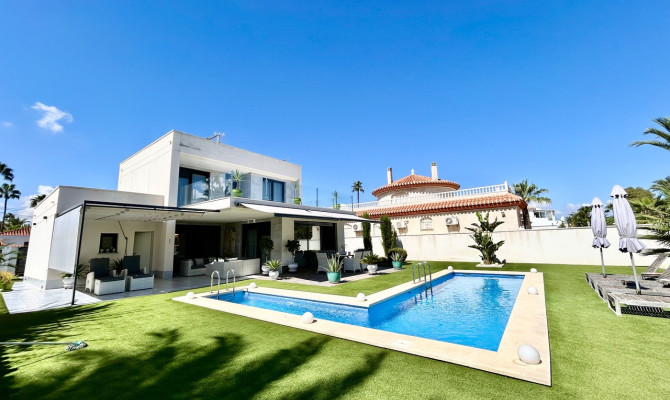 Detached Villa - Resale - Los Urrutias - Los Urrutias