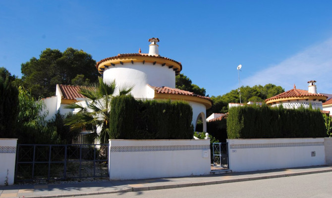 Detached Villa - Resale - Mil Palmerales - Mil Palmeras