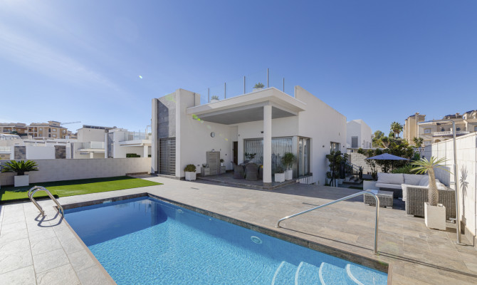 Detached Villa - Resale - Orihuela Costa - Villamartin