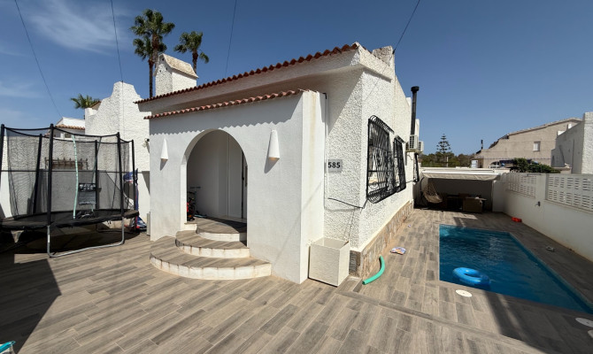 Detached Villa - Resale - Orihuela Costa - Villamartin
