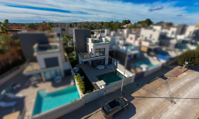 Detached Villa - Resale - San Miguel de Salinas - Bellavista