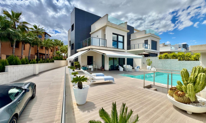 Detached Villa - Resale - San Miguel de Salinas - Bellavista