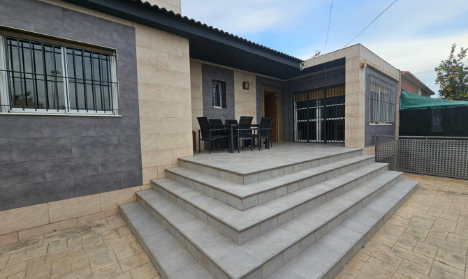 Detached Villa - Resale - Torrevieja - Torrevieja