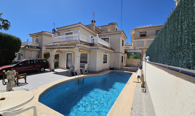 Detached Villa - Resale - Villamartin - Villamartin