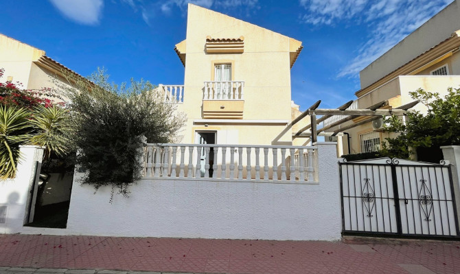 Detached Villa - Revente - Ciudad Quesada - Airstrip