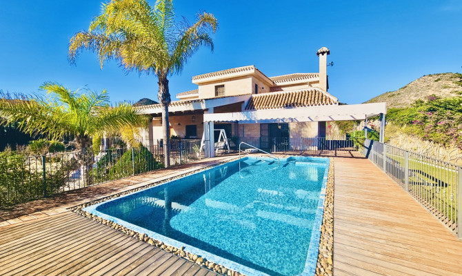 Detached Villa - Revente - La Manga del Mar Menor - CMO-89437