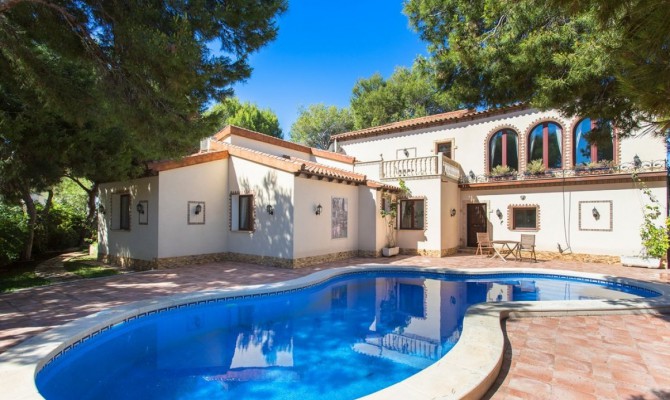 Detached Villa - Revente - Orihuela Costa - Punta Prima