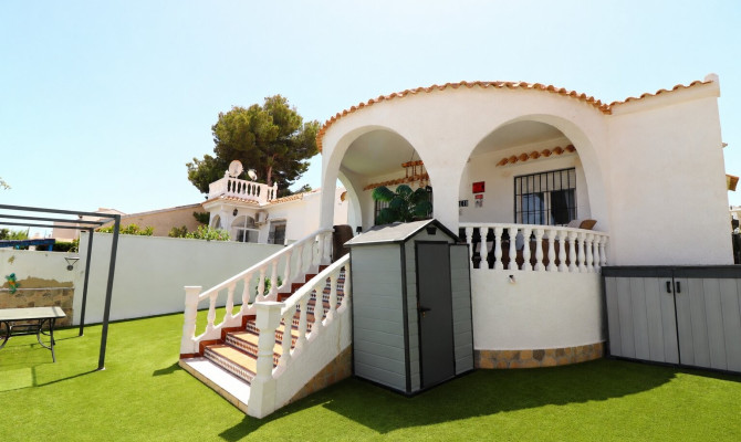 Detached Villa - Revente - Orihuela Costa - Villamartin