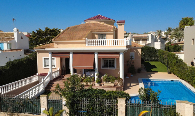 Detached Villa - Revente - Torrevieja - Torrelamata - La Mata