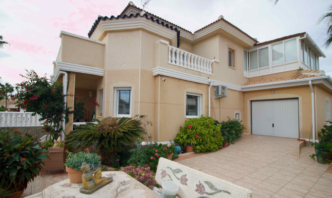 Detached Villa - Sprzedaż - Ciudad Quesada - Ciudad Quesada