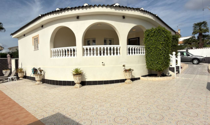 Detached Villa - Sprzedaż - Ciudad Quesada - Ciudad Quesada