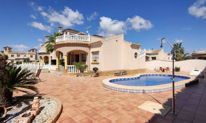 Detached Villa - Sprzedaż - Guardamar del Segura - TEMSRG11227