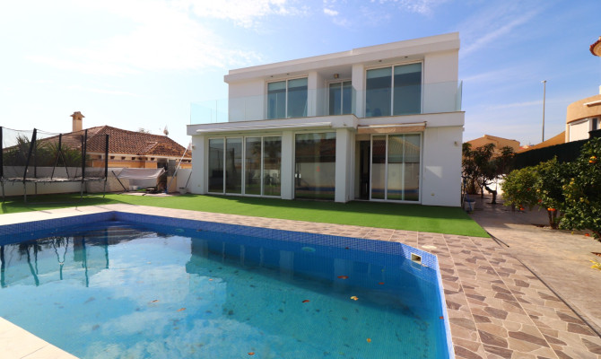 Detached Villa - Sprzedaż - La Marina - BD-96164