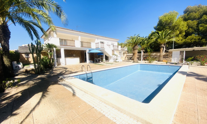 Detached Villa - Sprzedaż - La Zenia - La Zenia