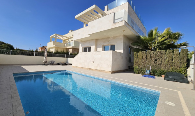 Detached Villa - Sprzedaż - La Zenia - La Zenia