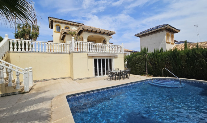 Detached Villa - Sprzedaż - La Zenia - La Zenia