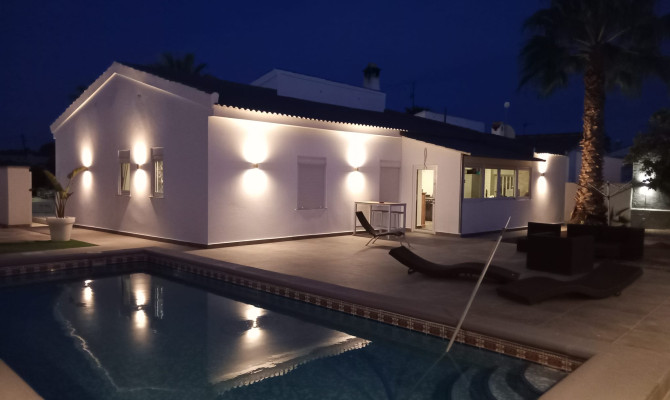 Detached Villa - Sprzedaż - Lomas de Cabo Roig - Lomas de Cabo Roig