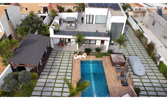 Detached Villa - Sprzedaż - Los Balcones, Torrevieja - Los Balcones