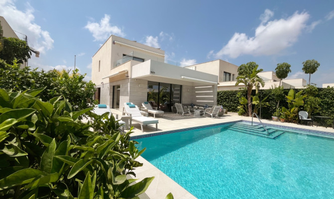 Detached Villa - Sprzedaż - Los Montesinos - La Herrada