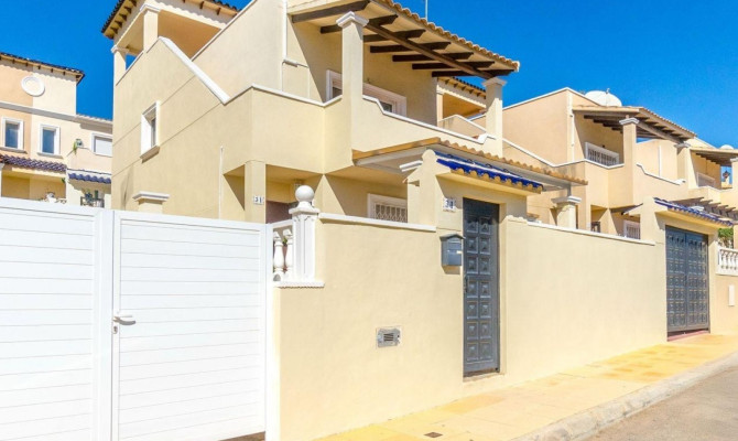 Detached Villa - Sprzedaż - Orihuela Costa - Villamartin