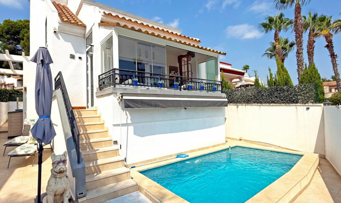 Detached Villa - Sprzedaż - Orihuela Costa - Villamartin