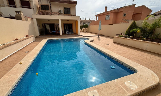 Detached Villa - Sprzedaż - Torrevieja - Torrevieja