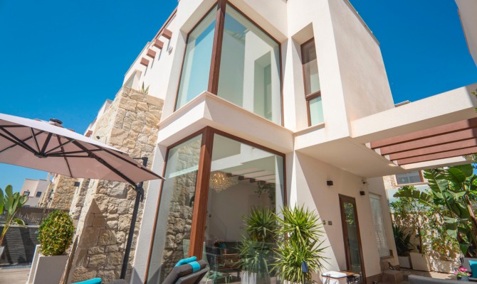 Detached Villa - Venta - Ciudad Quesada - DLF026