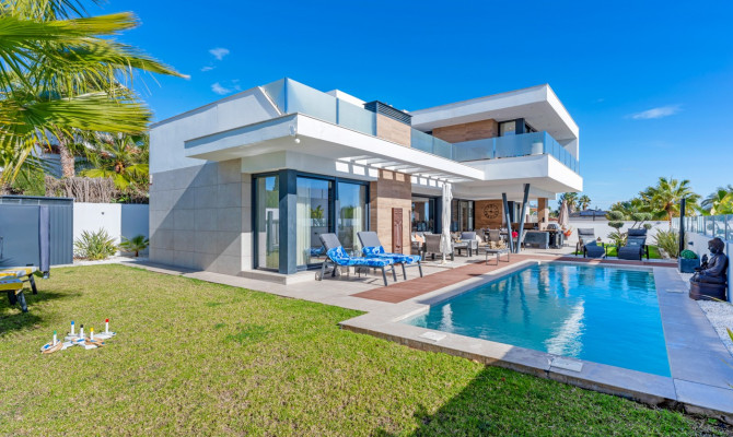 Detached Villa - Venta - Ciudad Quesada - DLF127